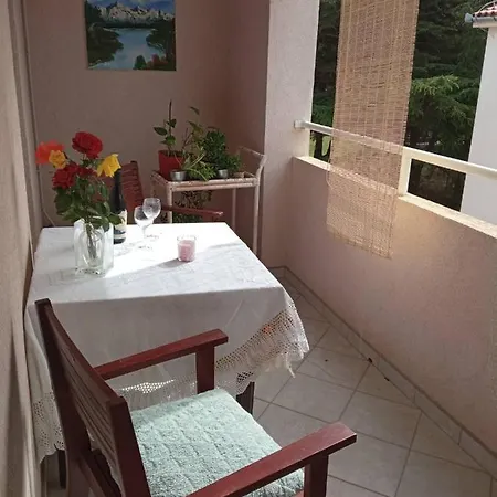 Sand Beach Apartment *